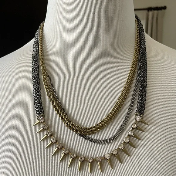 ❌Sold❌Stella & Dot Renegade Statement Necklace - Picture 3 of 4